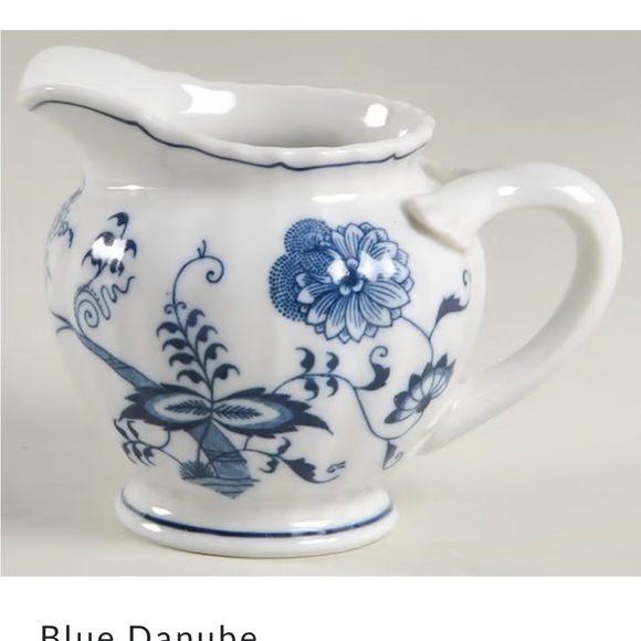 Blue Danube Japan.Creamer. Discontinued Pattern Rare - Picture 3 of 4